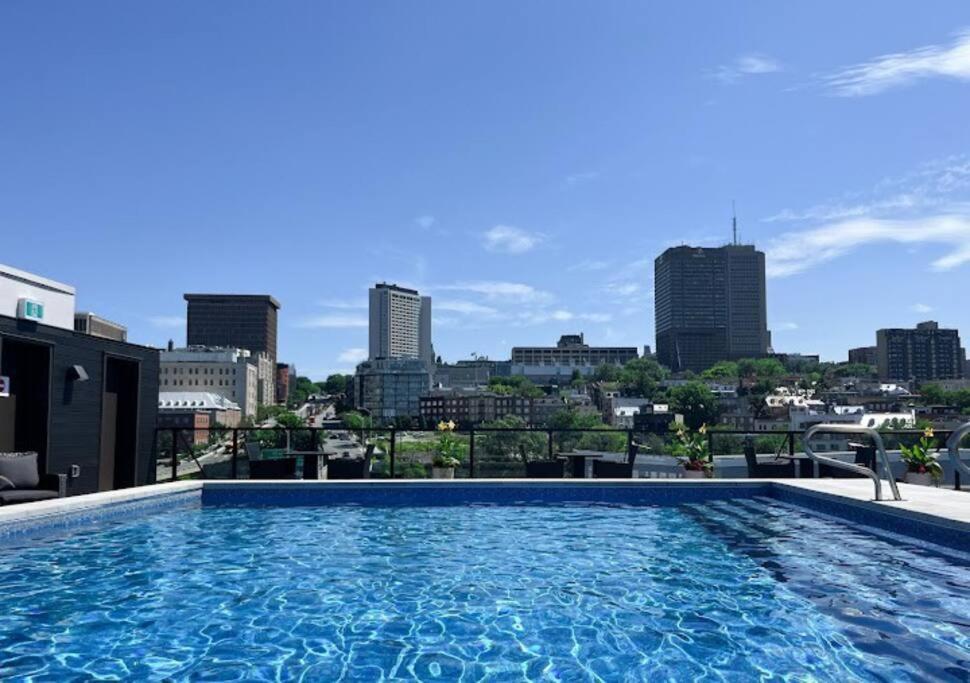 Condo Chic, Centre-Ville Piscine, Terrasse, Gym Québec Kültér fotó